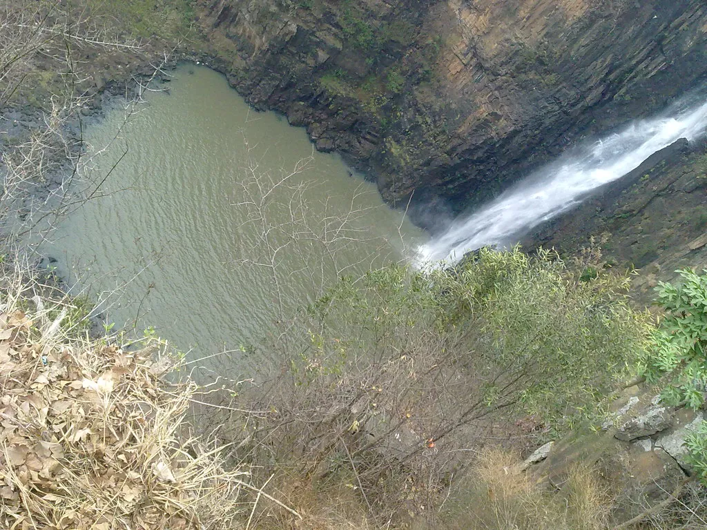 Howick Falls - pool